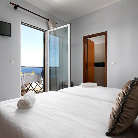 Perola Views Inn By Madeira Sun Travel Porto Moniz Bagian luar foto