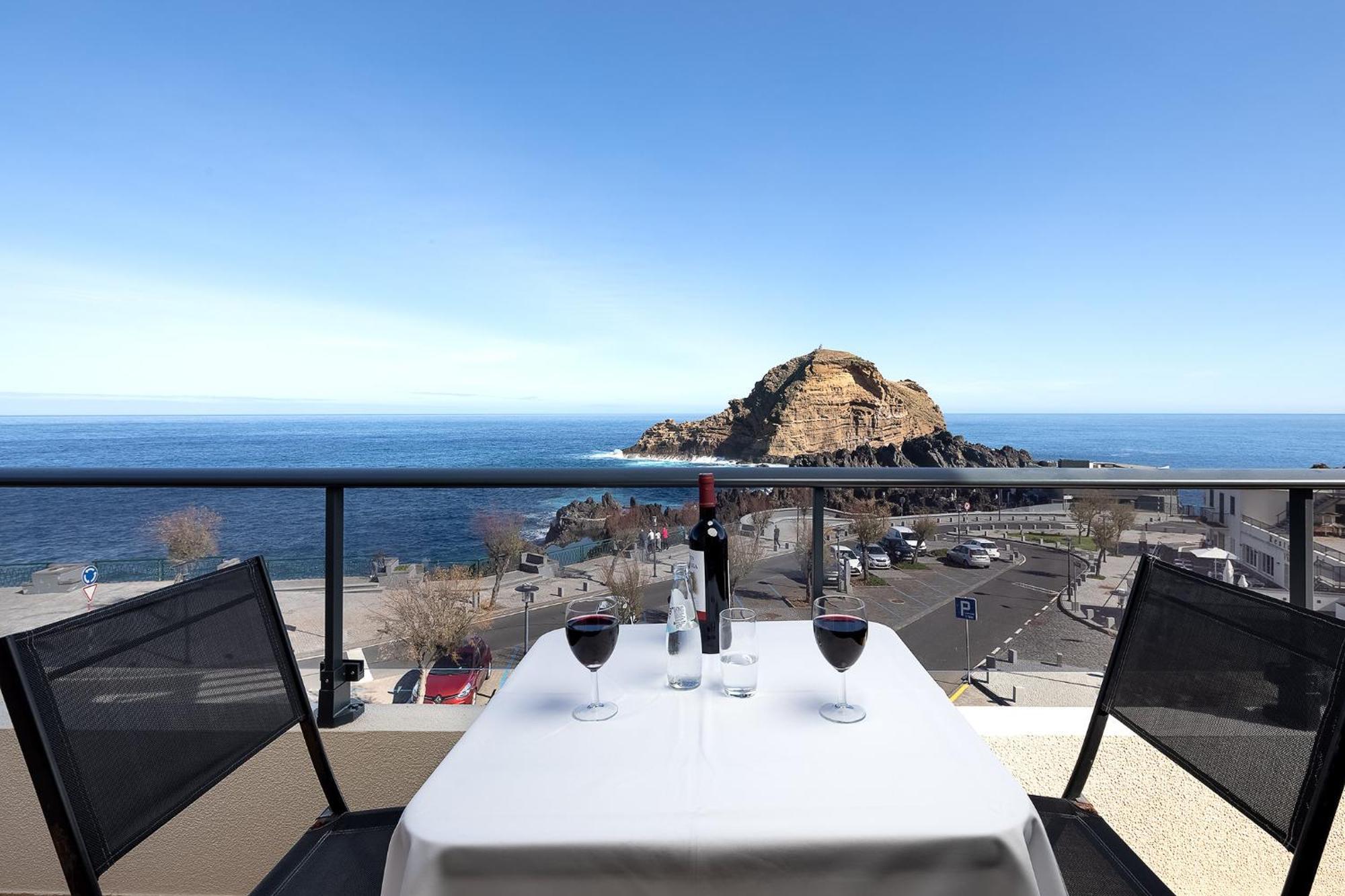 Perola Views Inn By Madeira Sun Travel Porto Moniz Bagian luar foto