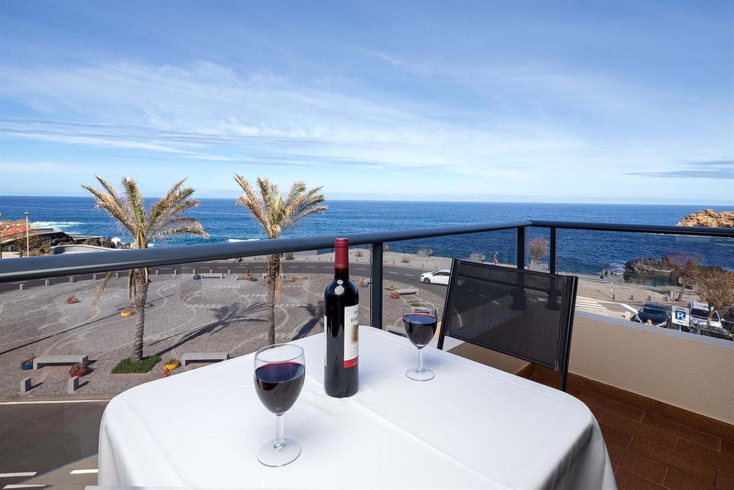 Perola Views Inn By Madeira Sun Travel Porto Moniz Bagian luar foto